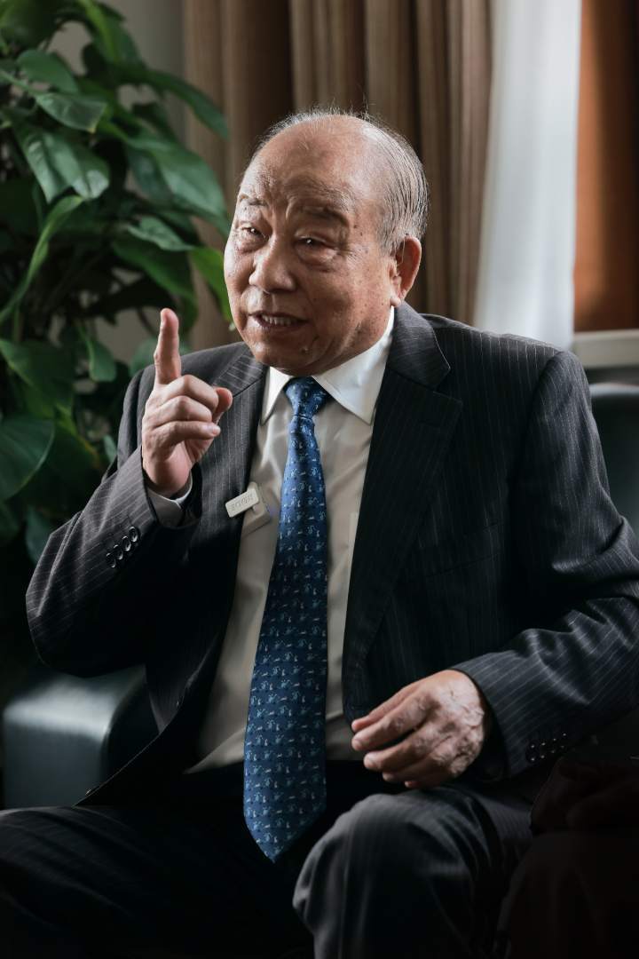 阮水龙父子接力打造全球染料龙头 浙江龙盛不敌市场剧变净利4连降 生活资讯