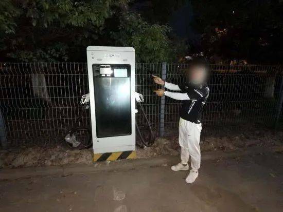 奇案深夜偷盗充电桩内充电模块 家电资讯
