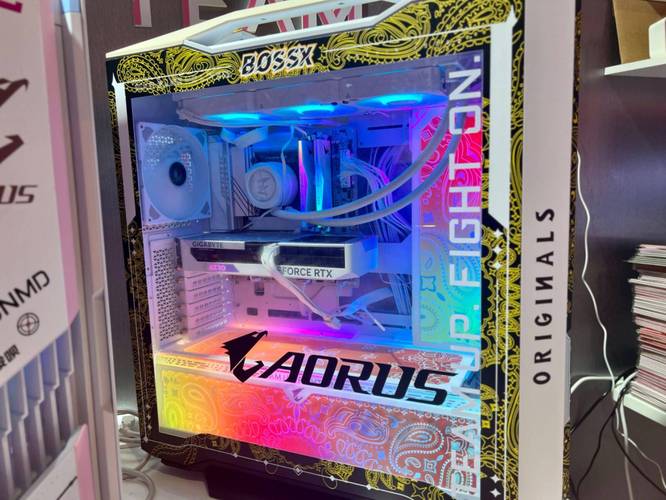 技嘉电竞子品牌AORUS参加德国科隆电玩展