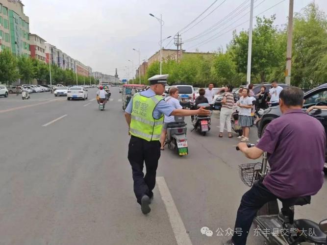电动车上路怎么才不会被罚。交警满足5个条件，骑车出行不怕查