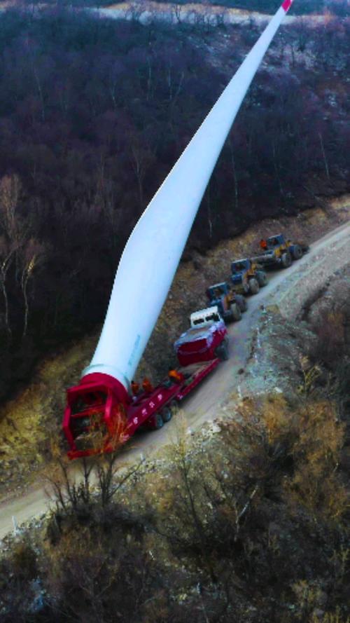 全国海拔最高的风电叶片制造基地首支风电叶片顺利下线｜见证大美凉山70年巨变