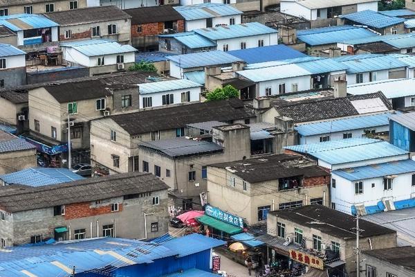 过去十年，「城乡结合部」打败了市中心