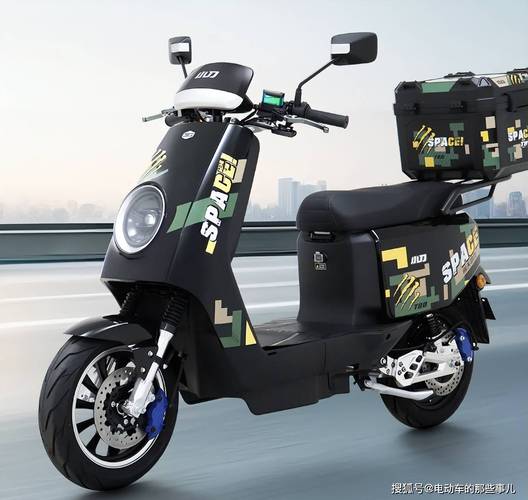小刀、赛鸽高性能电摩来了，配置强悍，实用更耐用，续航150公里