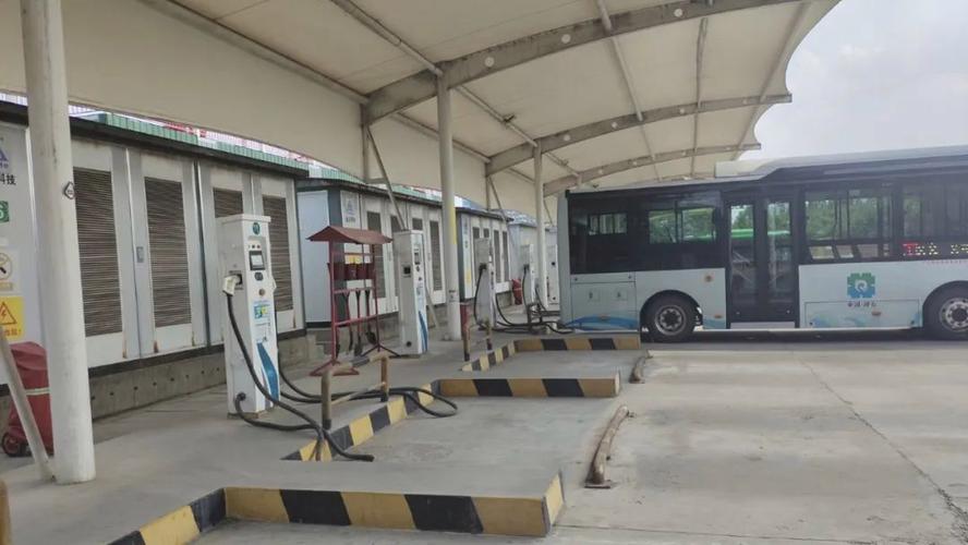 电动汽车2公里充电服务圈加速形成