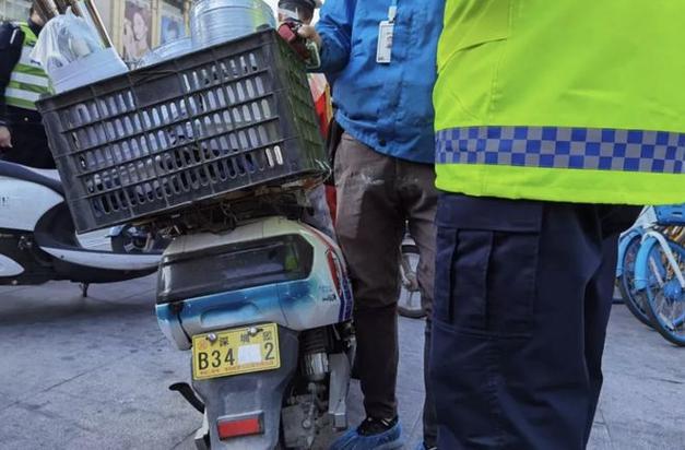 为什么很多电动车外观像电摩，却能上电动自行车牌照。答案来了