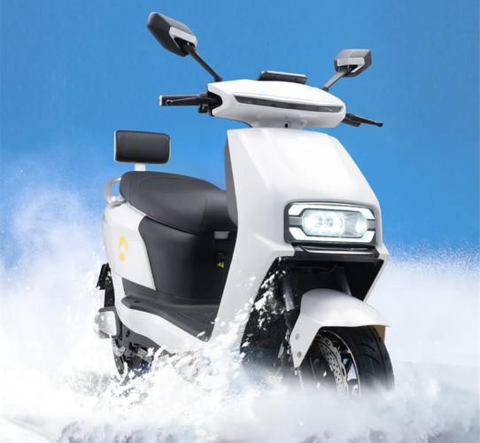 金箭锐界T530电摩评测1800W电机，96V30Ah电池，续航超150公里