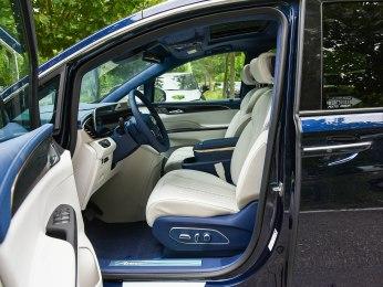 2022款别克GL8艾维亚四座MPV，座椅奢华到什么程度。