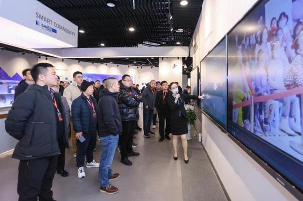 海信商用显示举办2024年合作伙伴大会 家电资讯