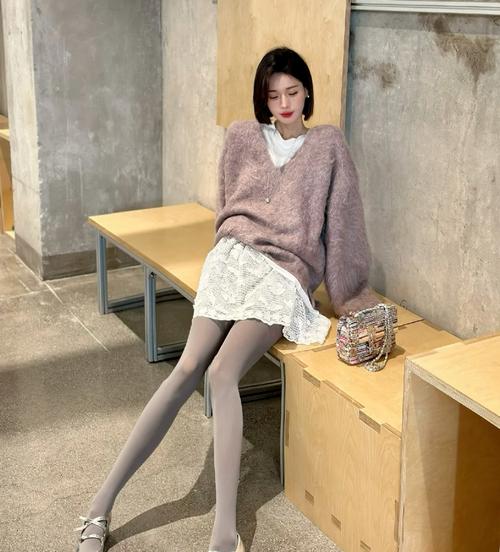 丝袜穿搭与室内装修的完美融合:打造时尚温馨家居空间 维修服务