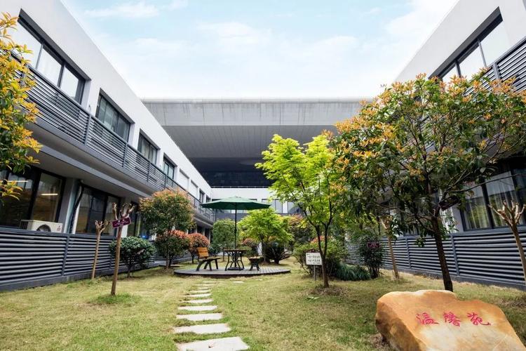 中山大学室内装修：打造绿色生态、智慧舒适的校园环境