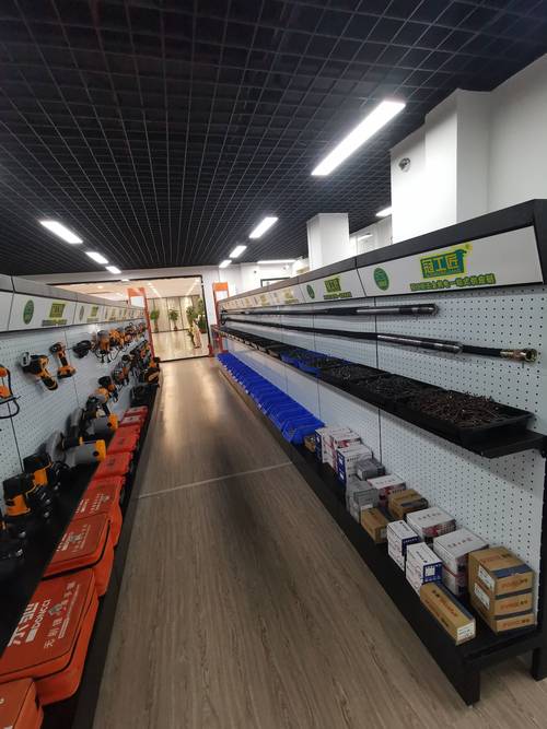 五金店内装修搭配：打造专业、舒适的购物空间