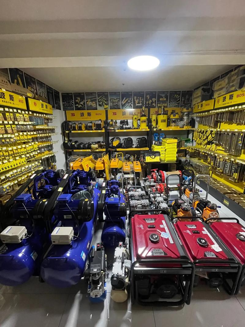 五金机电店焕新升级，打造现代商业空间