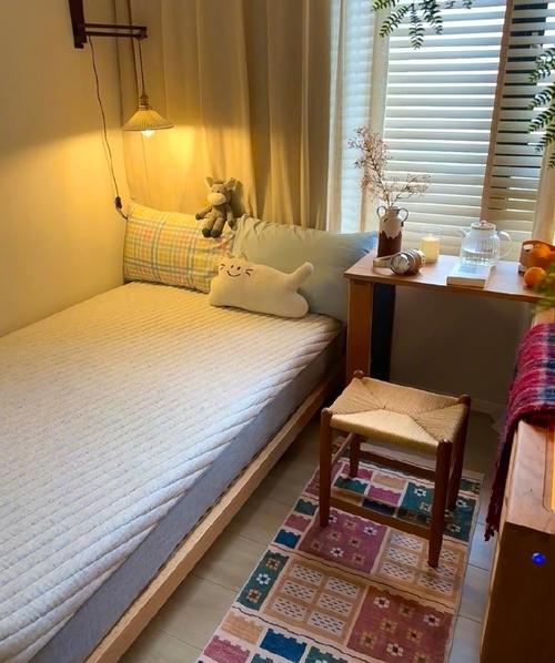 卧室内装修片大全：打造温馨家居空间的方法