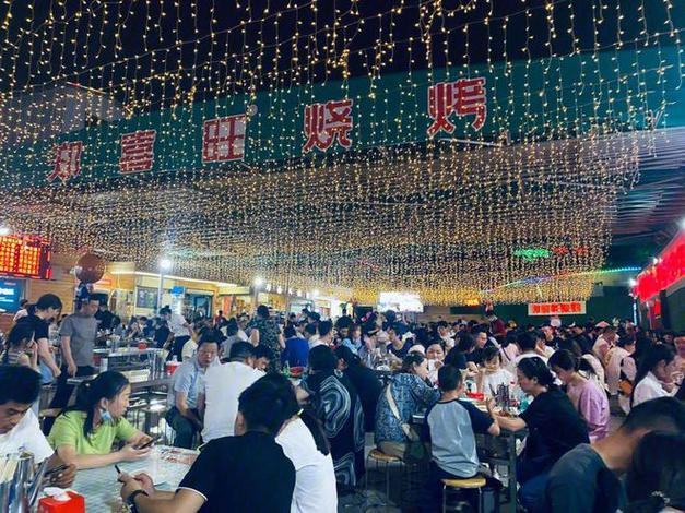 品味传统风情，感受烧烤文化_探秘这家别具一格的烧烤店